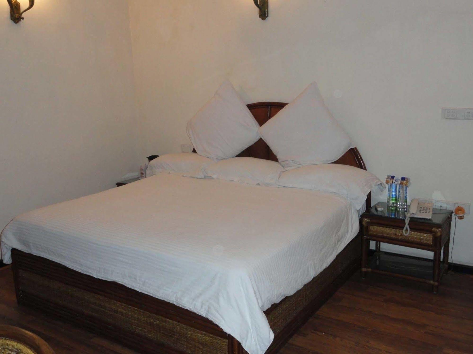 Hotel Bloom Boutique L Gk-1 Neu-Delhi Exterior foto
